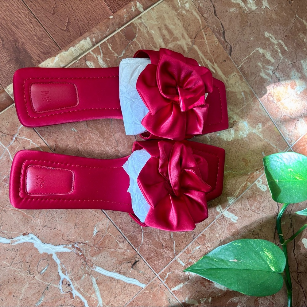 H&M Red Satin Flower Sandals (NWOT)